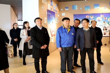 2020年1月3日，時任浙江省民政廳黨組成員、副廳長江宇蒞臨景興紙業(yè)調研企業(yè)發(fā)展情況、黨建工作